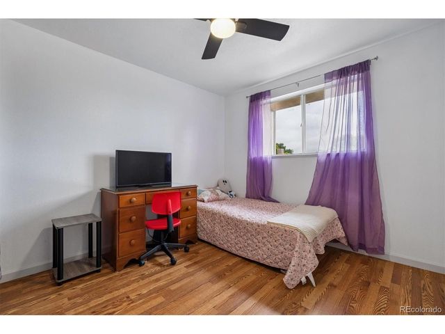 7711 W GLASGOW Pl, Littleton, CO 80128
