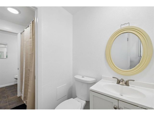7711 W GLASGOW Pl, Littleton, CO 80128