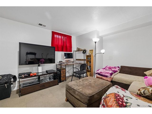 7711 W GLASGOW Pl, Littleton, CO 80128