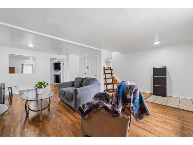 7711 W GLASGOW Pl, Littleton, CO 80128