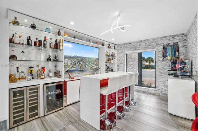 2886 NE 25th Street, Fort Lauderdale, FL 33305