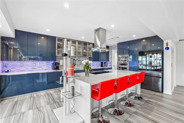 2886 NE 25th Street, Fort Lauderdale, FL 33305