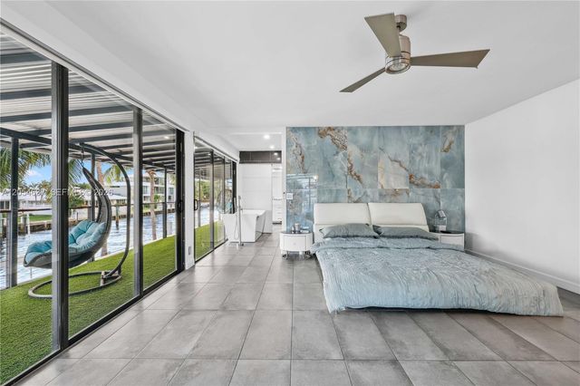 2886 NE 25th Street, Fort Lauderdale, FL 33305