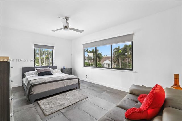 2886 NE 25th Street, Fort Lauderdale, FL 33305