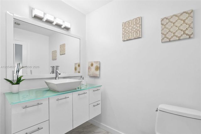 2886 NE 25th Street, Fort Lauderdale, FL 33305