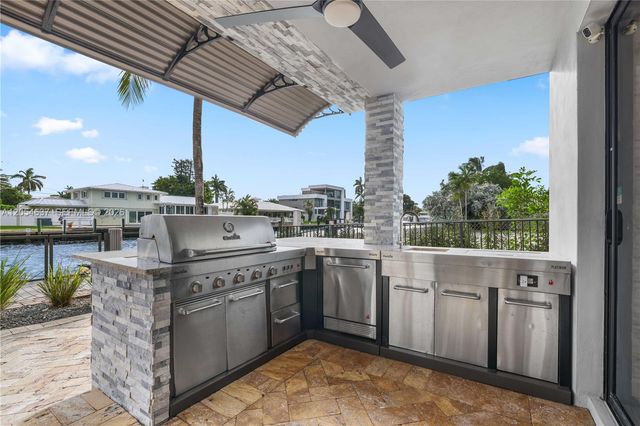 2886 NE 25th Street, Fort Lauderdale, FL 33305