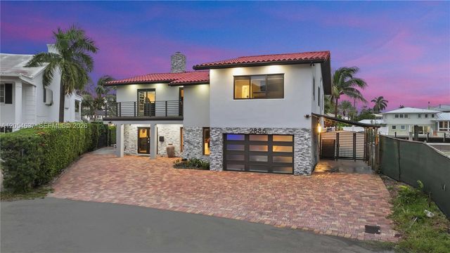 2886 NE 25th Street, Fort Lauderdale, FL 33305