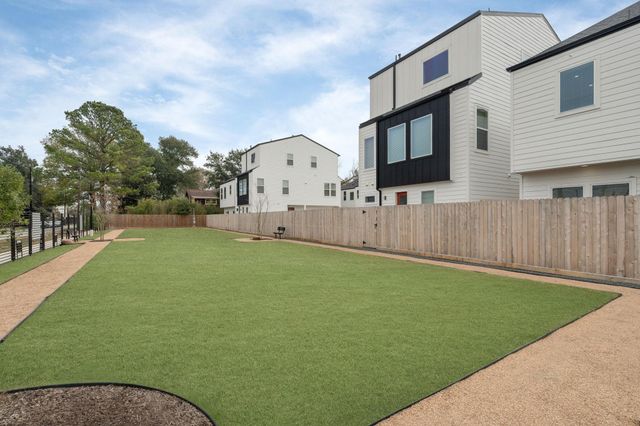 4746 Martin Hill Street, Houston, TX 77018