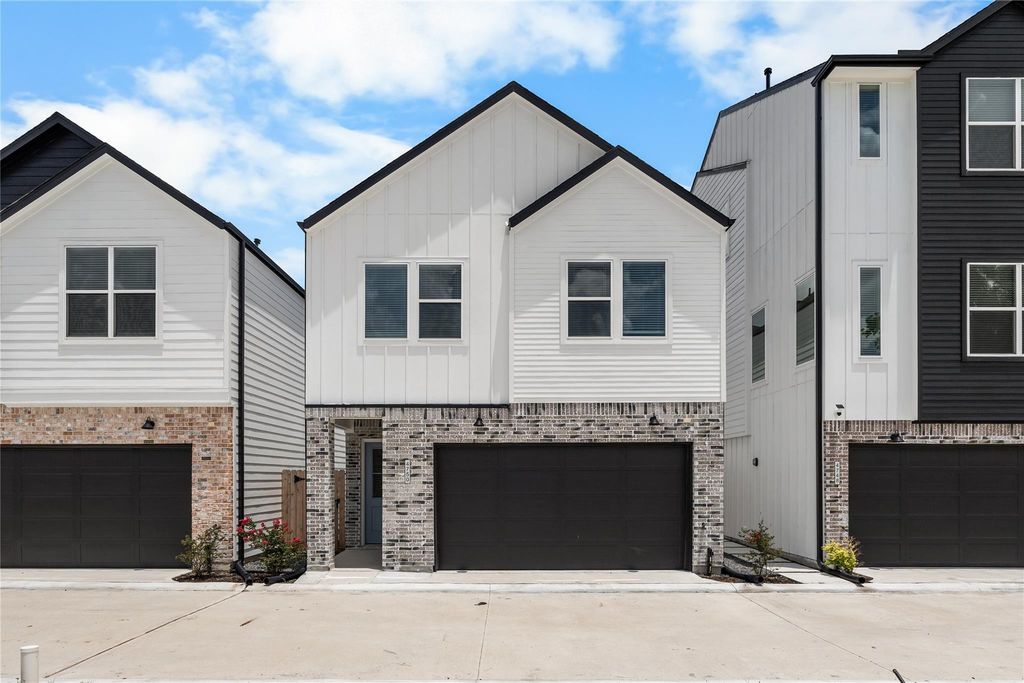 4746 Martin Hill Street, Houston, TX 77018