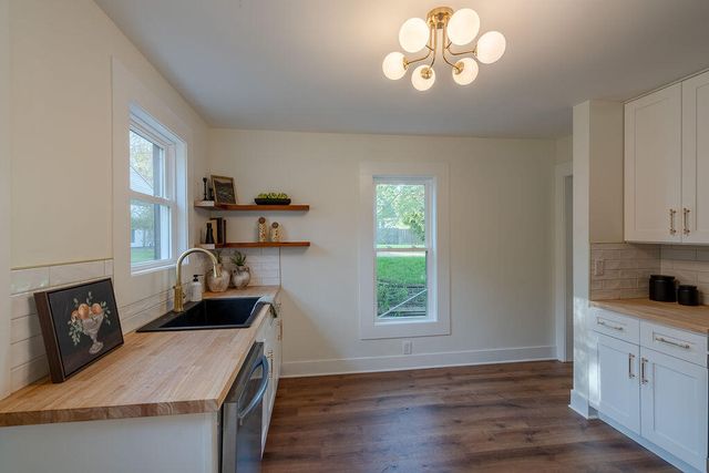 3527 Carlton Avenue Ne, Grand Rapids Twp, MI 49525