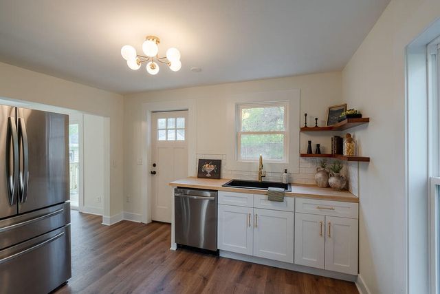 3527 Carlton Avenue Ne, Grand Rapids Twp, MI 49525