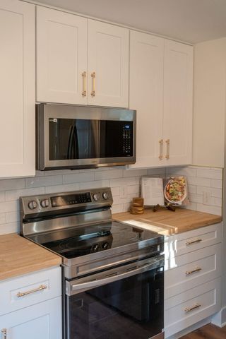 3527 Carlton Avenue Ne, Grand Rapids Twp, MI 49525