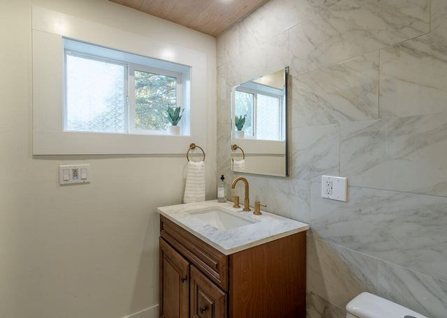3527 Carlton Avenue Ne, Grand Rapids Twp, MI 49525