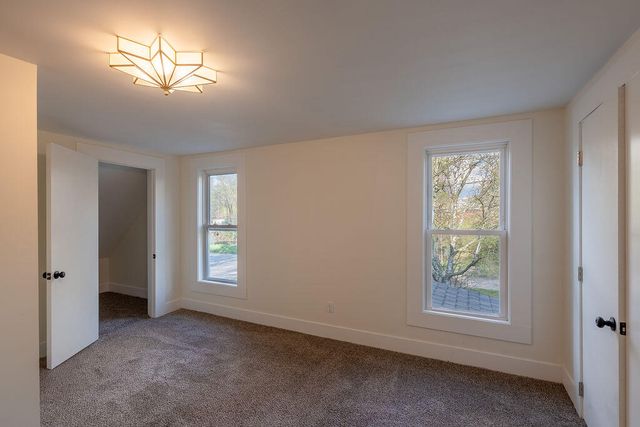 3527 Carlton Avenue Ne, Grand Rapids Twp, MI 49525