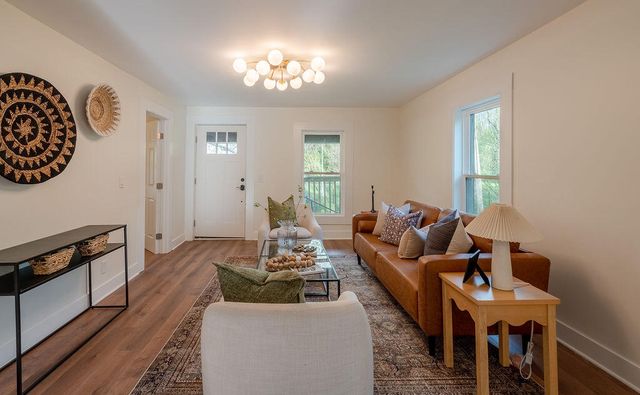 3527 Carlton Avenue Ne, Grand Rapids Twp, MI 49525