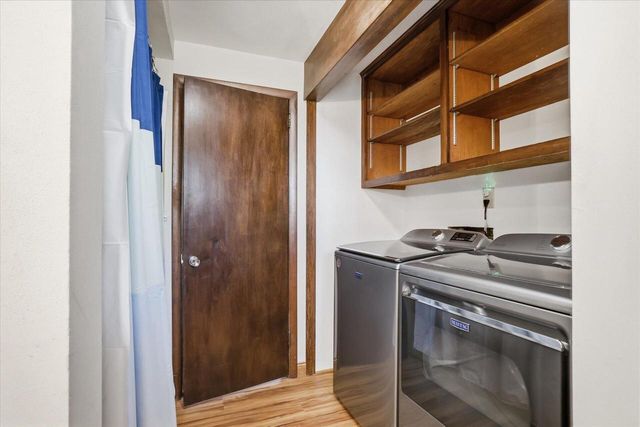 255 Hilldale DRIVE, Hartford, WI 53027