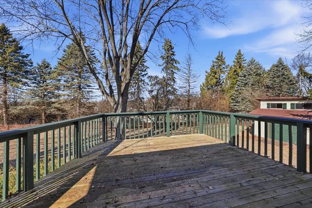 255 Hilldale DRIVE, Hartford, WI 53027