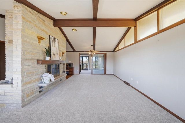 255 Hilldale DRIVE, Hartford, WI 53027