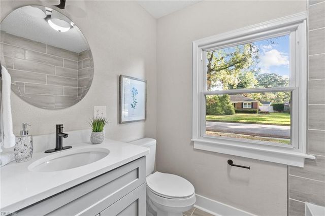 1555 Crane AVE, Norfolk, VA 23518