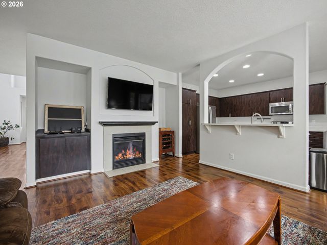 13191 WICKIUP Dr, Oregon City, OR 97045