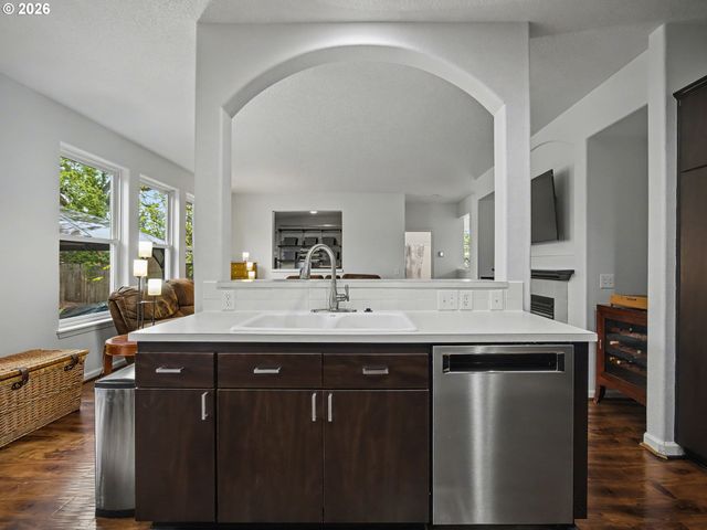 13191 WICKIUP Dr, Oregon City, OR 97045