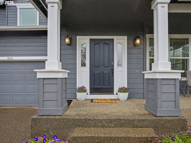 13191 WICKIUP Dr, Oregon City, OR 97045