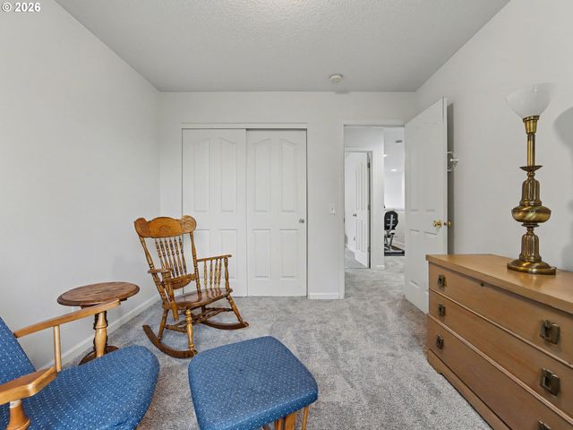 13191 WICKIUP Dr, Oregon City, OR 97045