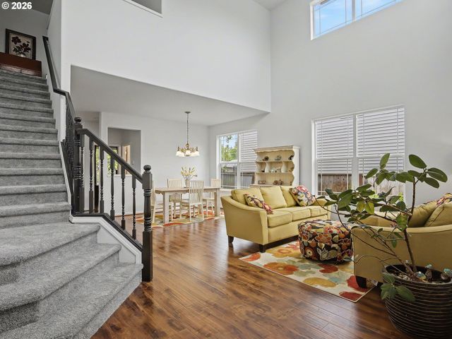 13191 WICKIUP Dr, Oregon City, OR 97045