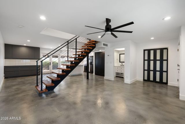 4208 N PARKWAY Avenue, Scottsdale, AZ 85251