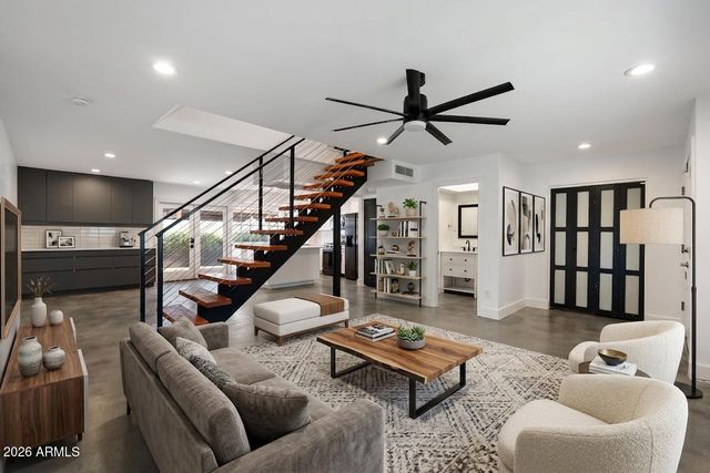 4208 N PARKWAY Avenue, Scottsdale, AZ 85251