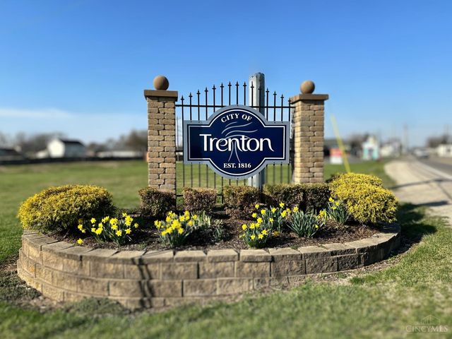 732 W Arlington Drive, Trenton, OH 45067