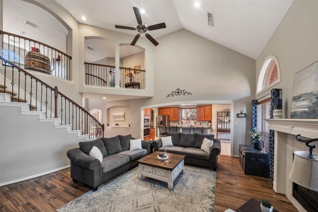 15911 Hermitage Oaks Drive, Tomball, TX 77377