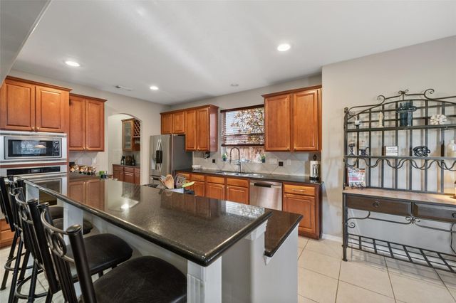 15911 Hermitage Oaks Drive, Tomball, TX 77377