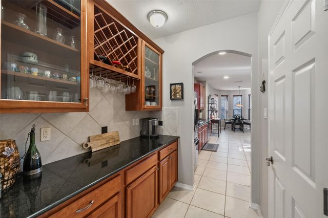 15911 Hermitage Oaks Drive, Tomball, TX 77377