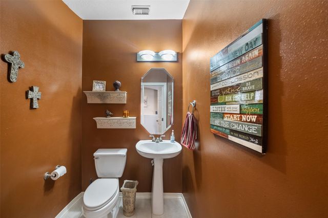 15911 Hermitage Oaks Drive, Tomball, TX 77377