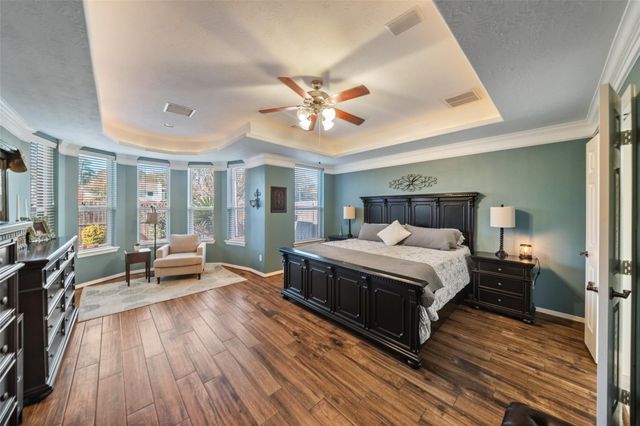 15911 Hermitage Oaks Drive, Tomball, TX 77377