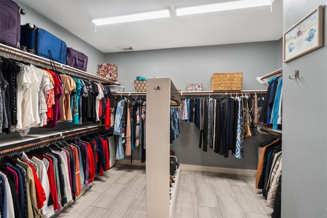 15911 Hermitage Oaks Drive, Tomball, TX 77377