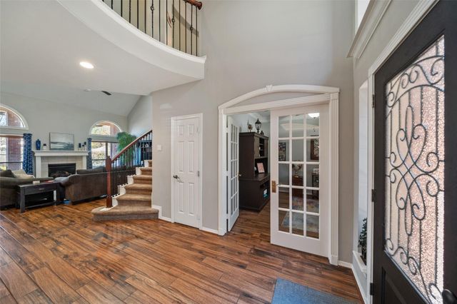 15911 Hermitage Oaks Drive, Tomball, TX 77377