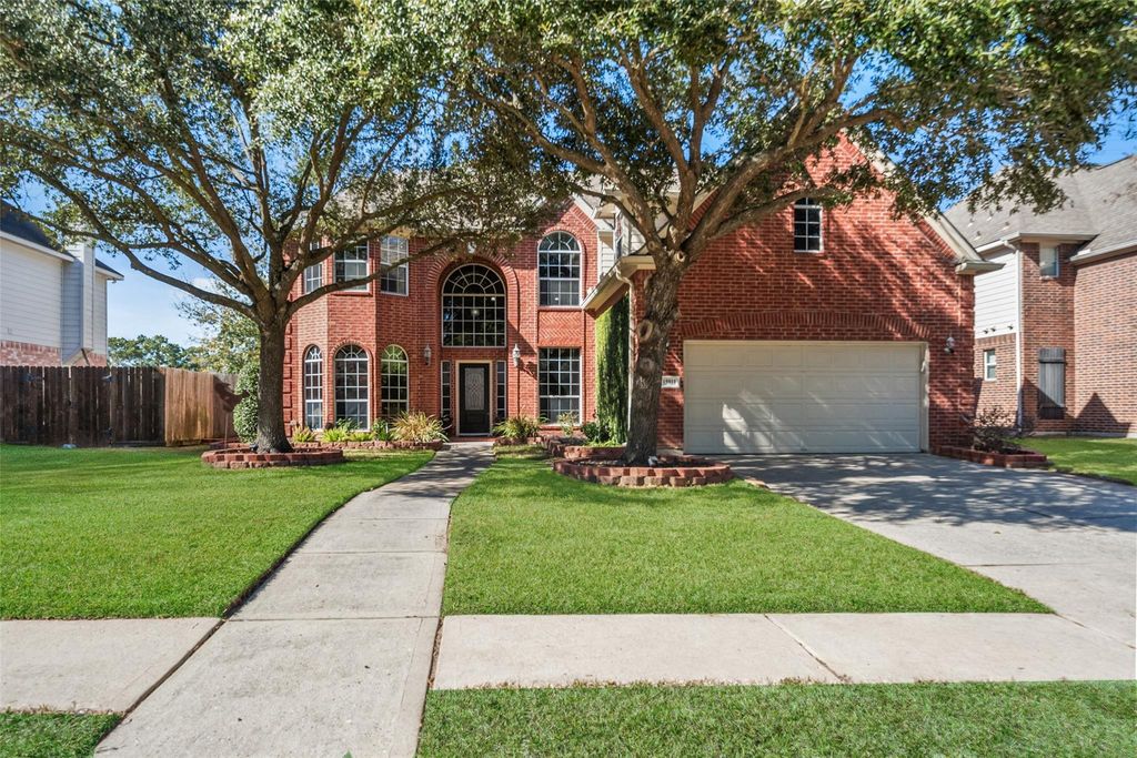 15911 Hermitage Oaks Drive, Tomball, TX 77377