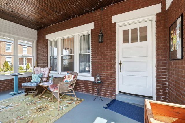 5 RIVERSIDE DR, Boonville, MO 65233