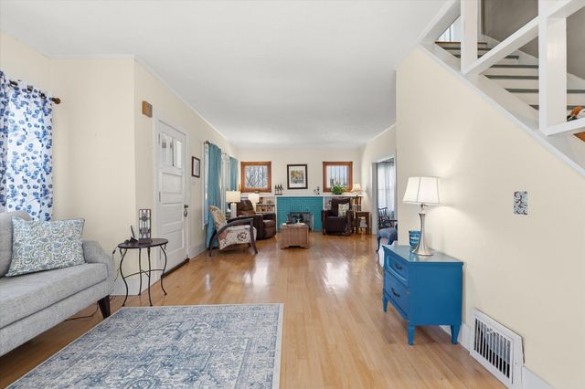 5 RIVERSIDE DR, Boonville, MO 65233