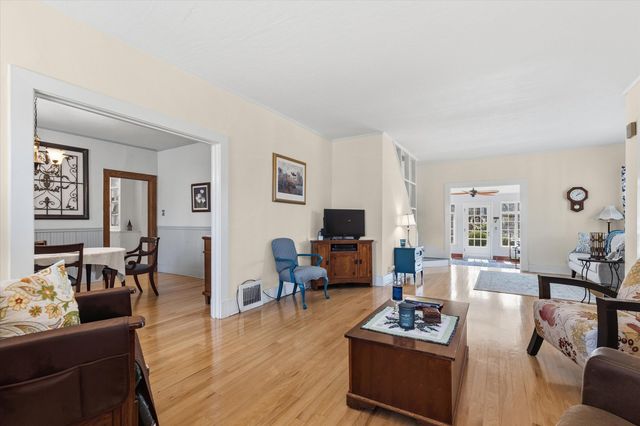 5 RIVERSIDE DR, Boonville, MO 65233