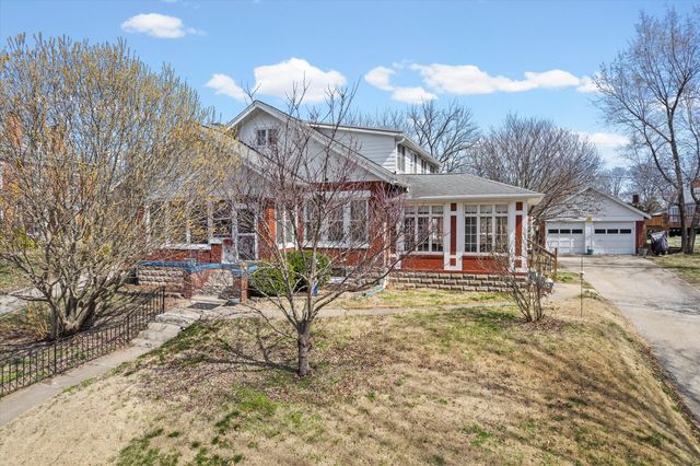 5 RIVERSIDE DR, Boonville, MO 65233