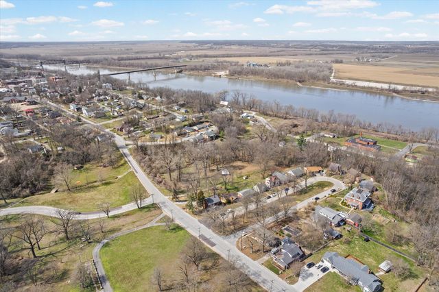 5 RIVERSIDE DR, Boonville, MO 65233