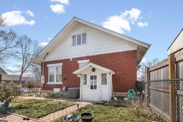 5 RIVERSIDE DR, Boonville, MO 65233