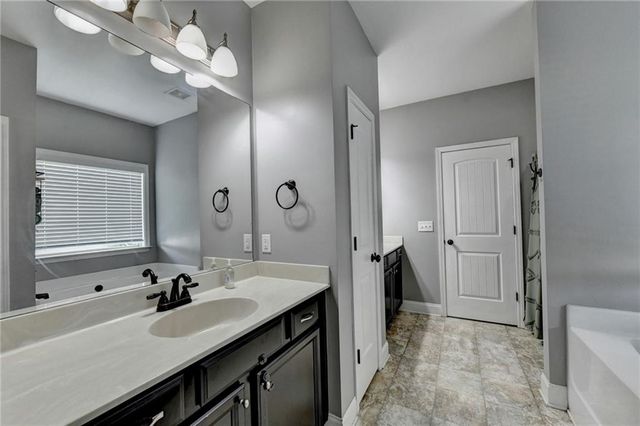 4331 Highland Gate Parkway, Gainesville, GA 30506