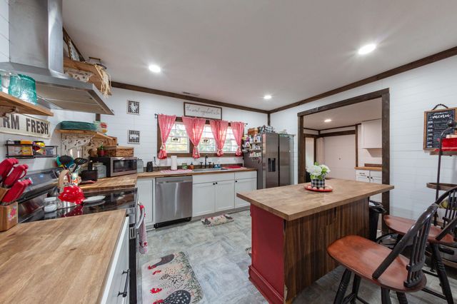 235 Stanford Street, Science Hill, KY 42553