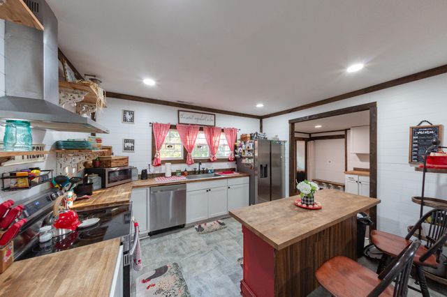 235 Stanford Street, Science Hill, KY 42553