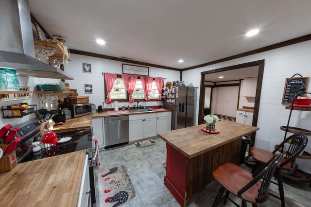 235 Stanford Street, Science Hill, KY 42553