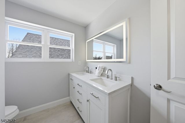 60 Dewitt street b, Garfield City, NJ 07026